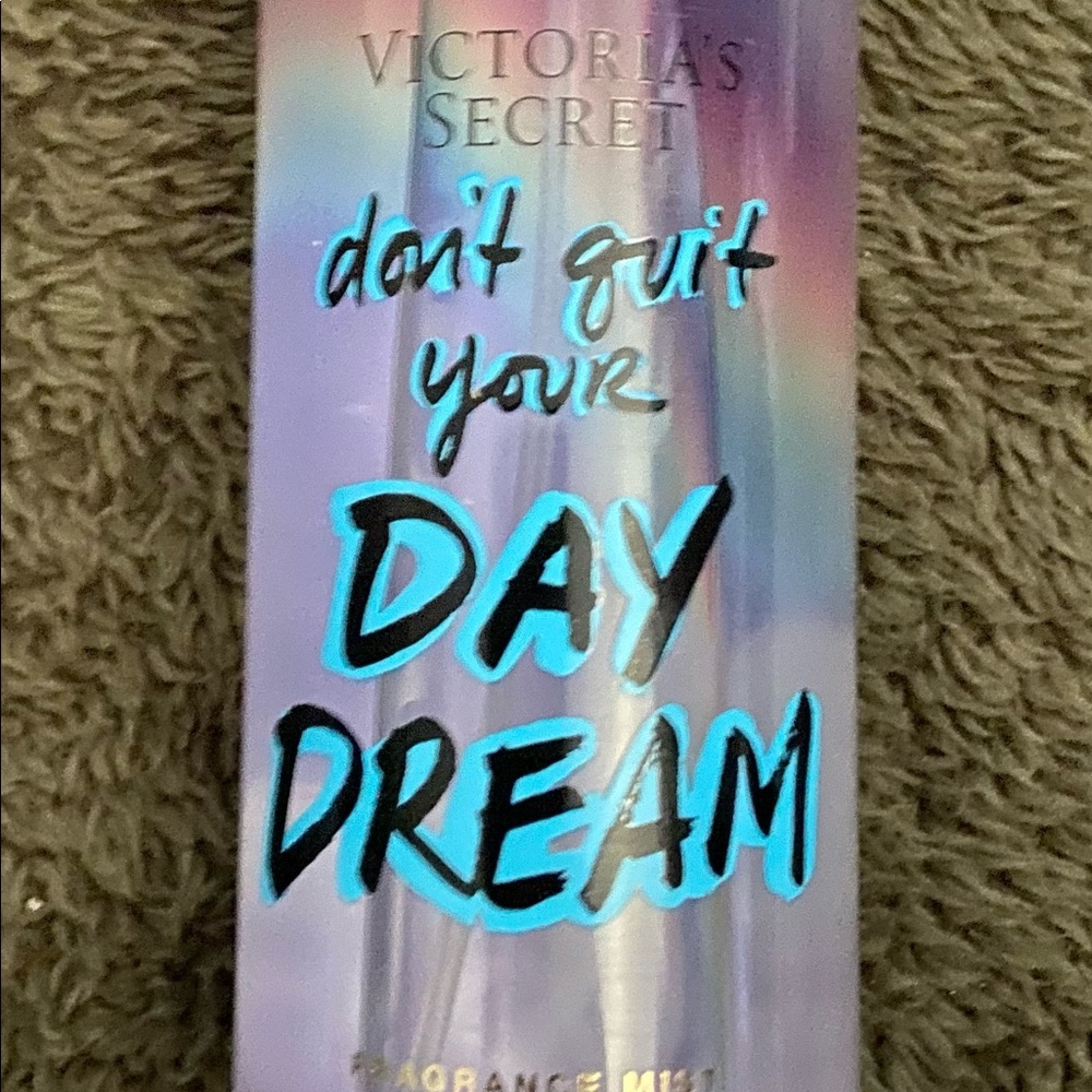 Don’t Quit your Daydream body spray